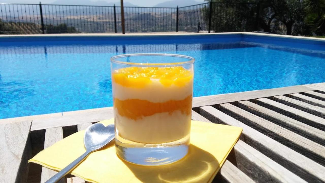 B&B Casa Domingo อะโลรา ภายนอก รูปภาพ